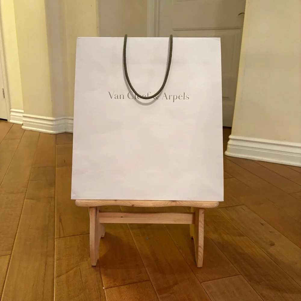 Van Cleef & Arpels VCA Paper White Shopping Gift Bag
